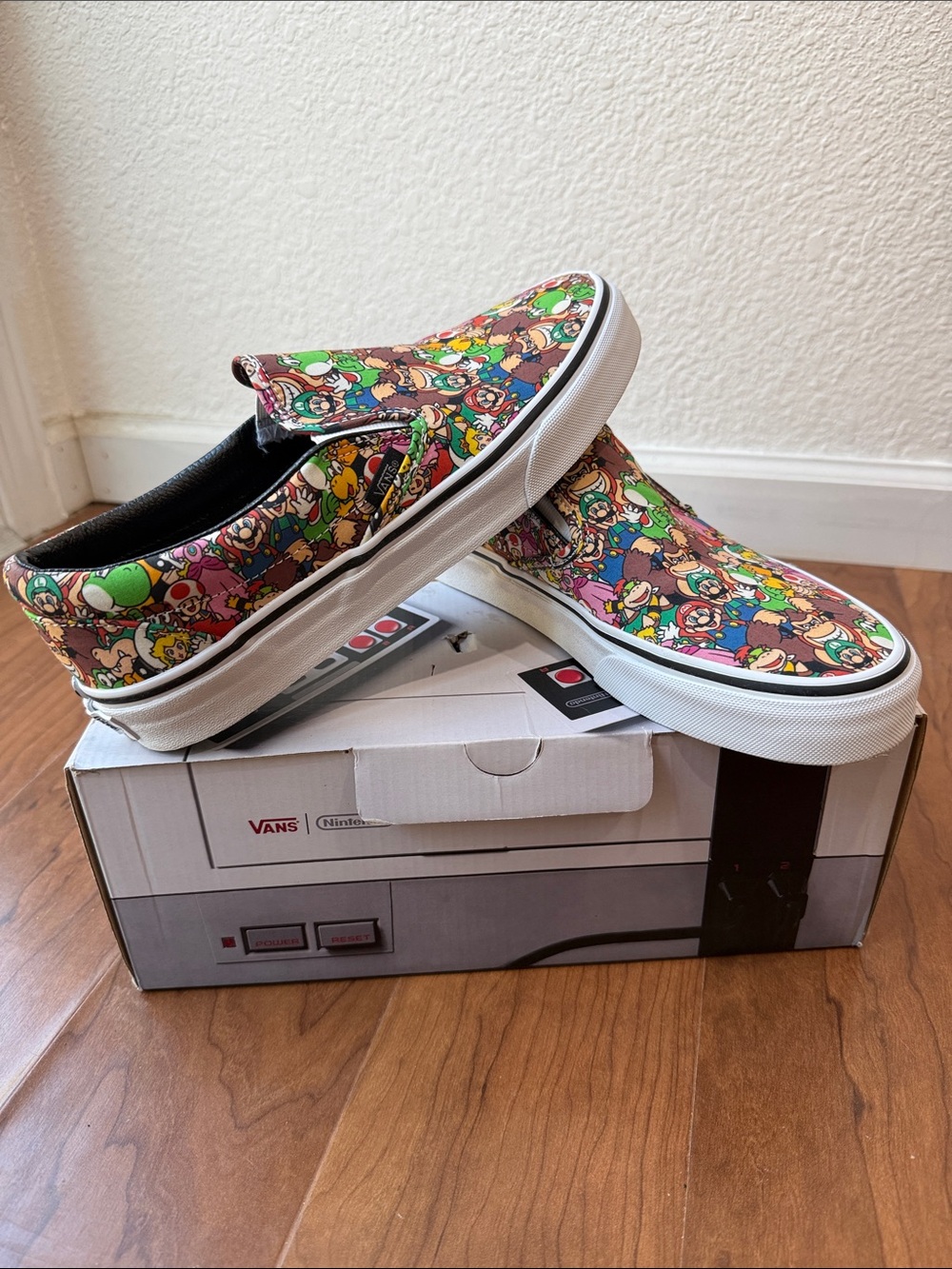 Vans Classic Slip On Nintendo Super Mario Bros Sneaker Shoes Sz 7.5 Game Over